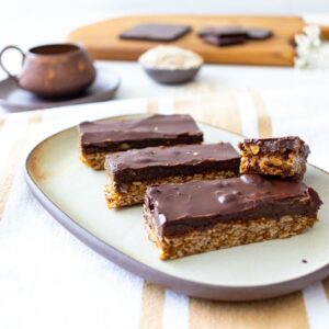 Barrinha de aveia com chocolate